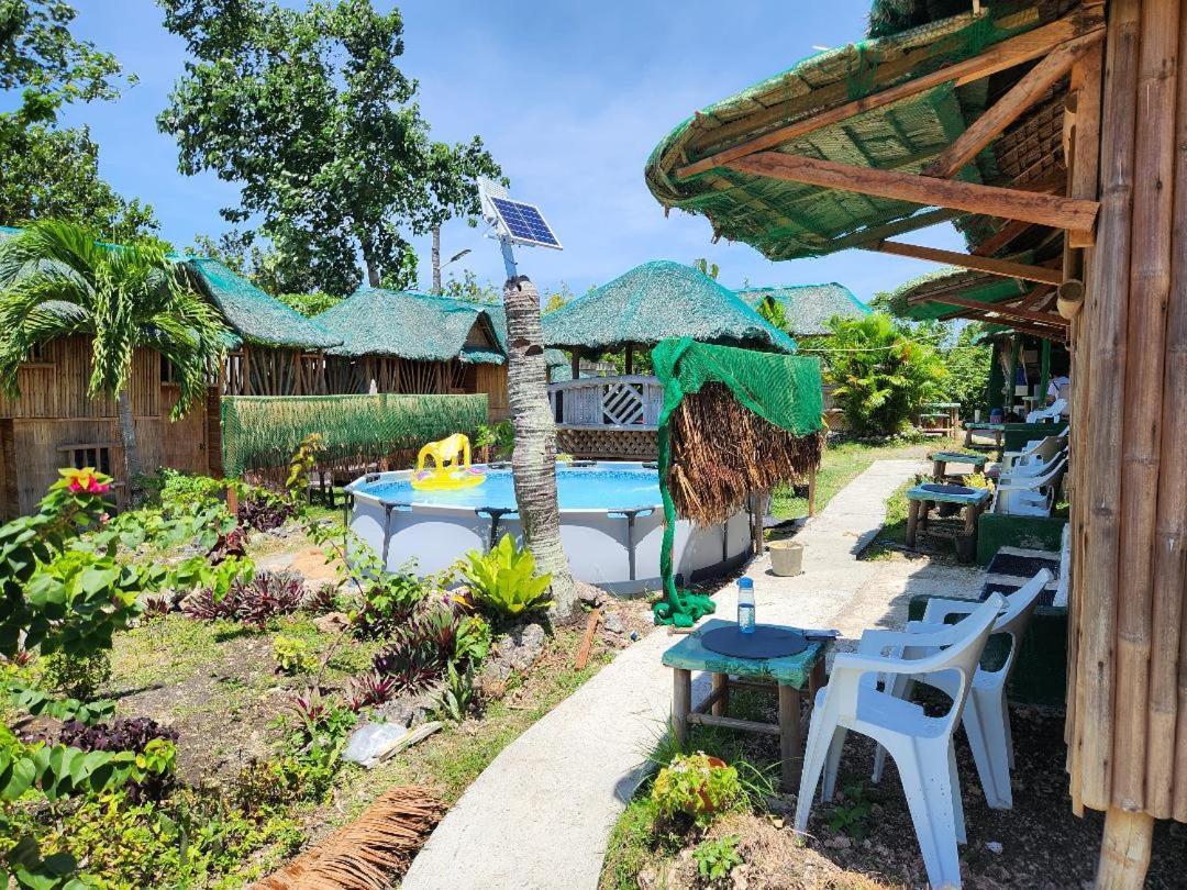 Nirvana Resort & Dive Centre - 몰볼 외부 사진