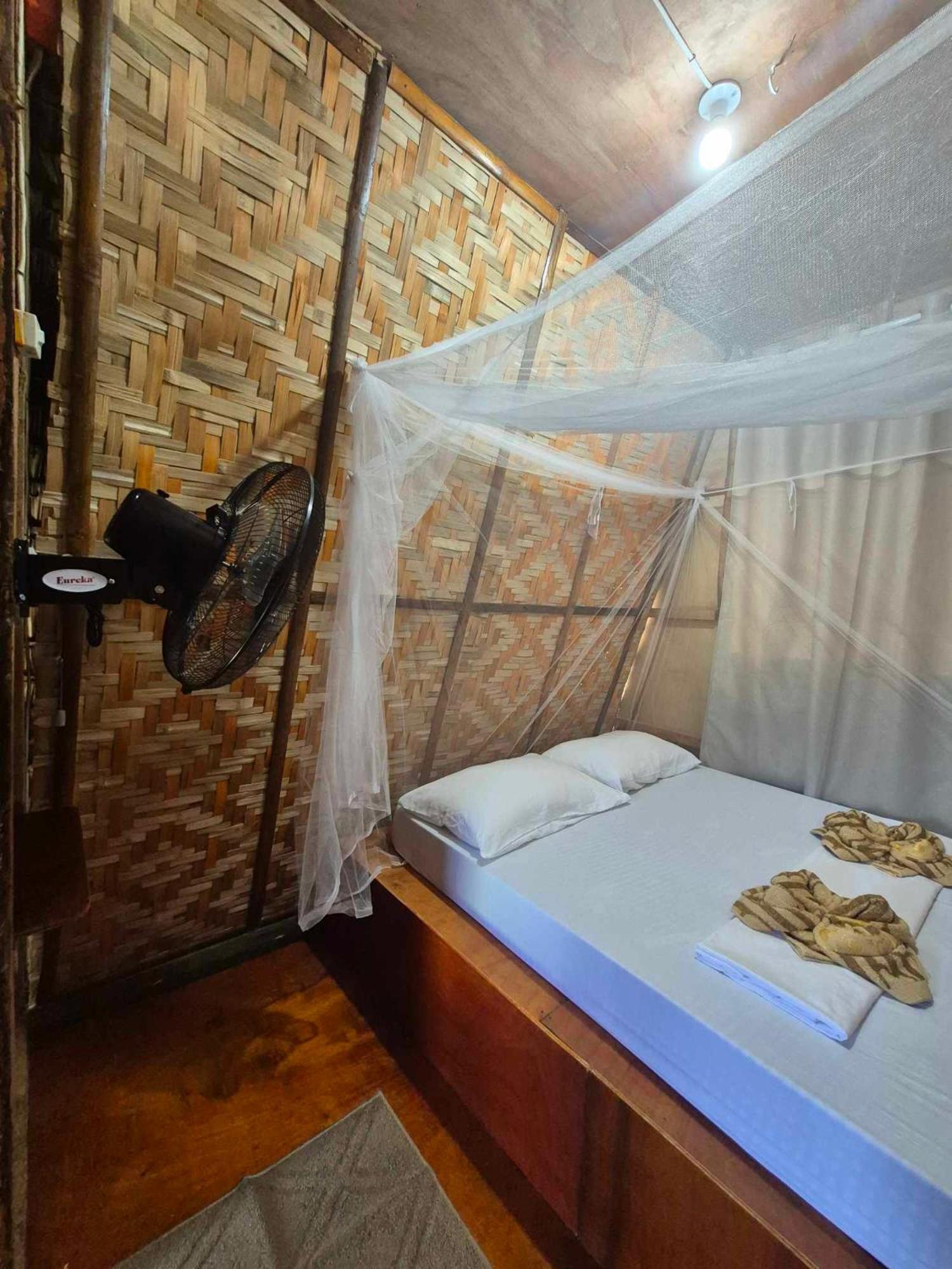 Nirvana Resort & Dive Centre - 몰볼 외부 사진