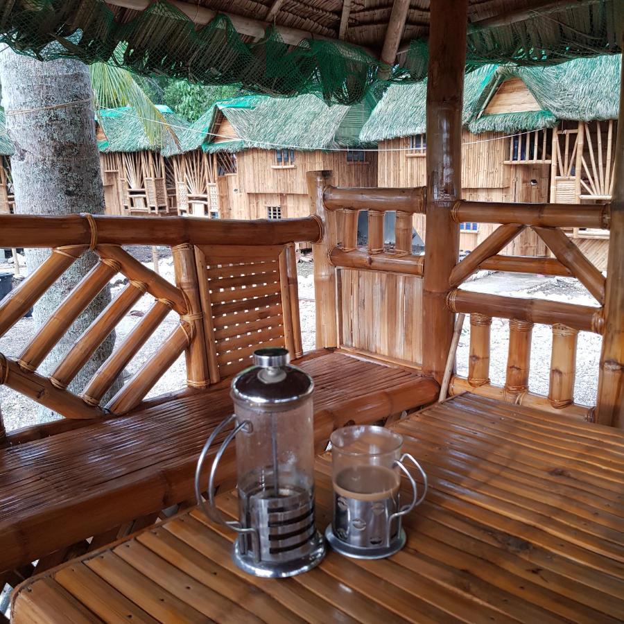 Nirvana Resort & Dive Centre - 몰볼 외부 사진