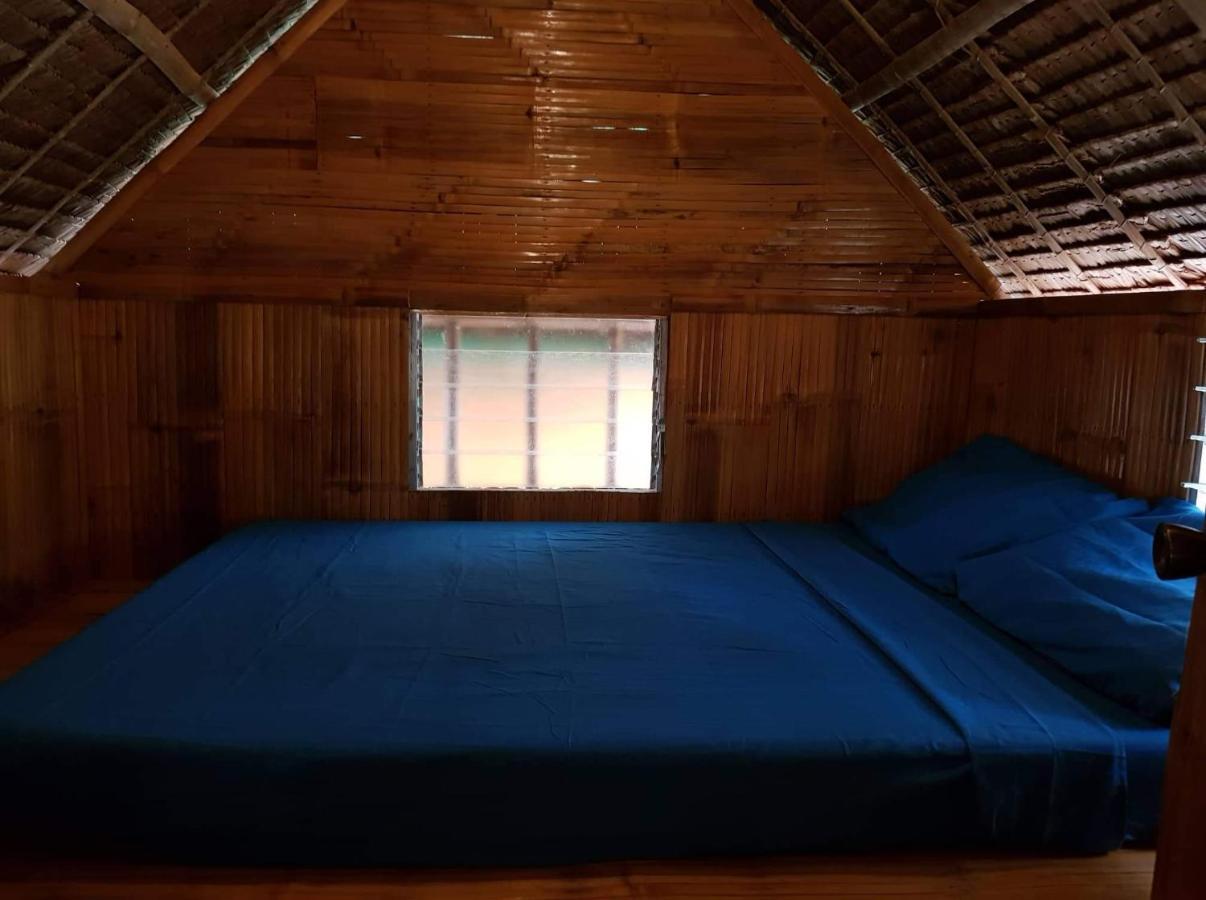 Nirvana Resort & Dive Centre - 몰볼 외부 사진