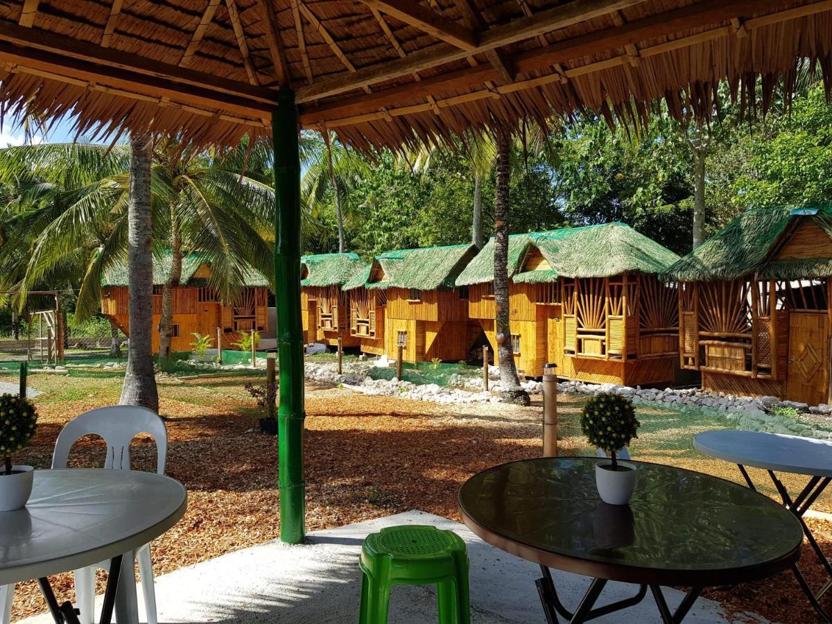 Nirvana Resort & Dive Centre - 몰볼 외부 사진